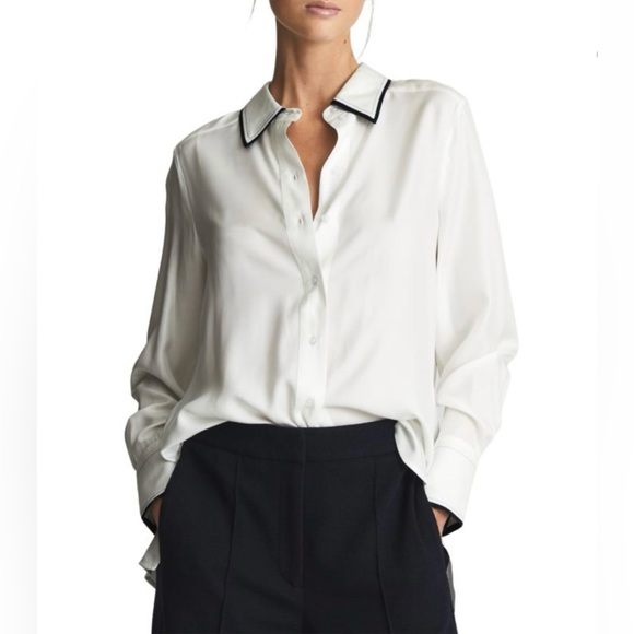 Old Navy White Relaxed Button Down Shirt - Picture 1 of 10